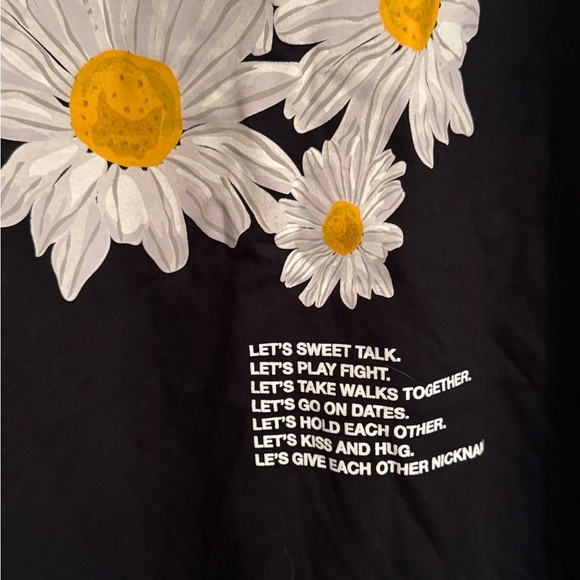 NWT Rue 21 Black Graphic Tee “No Love Lost” - Picture 3 of 3